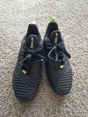 YONEX Power Cushion Fusion Black & Green Tennis Shoes – Women’s 7.5 / Men’s 6